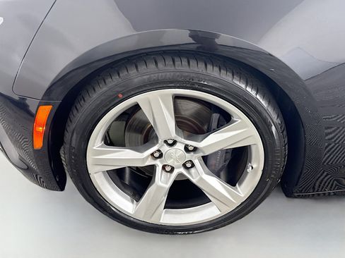 Used 2017 Chevrolet Camaro SS image 36