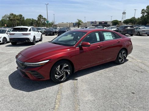 New 2025 Hyundai Elantra Limited image 14