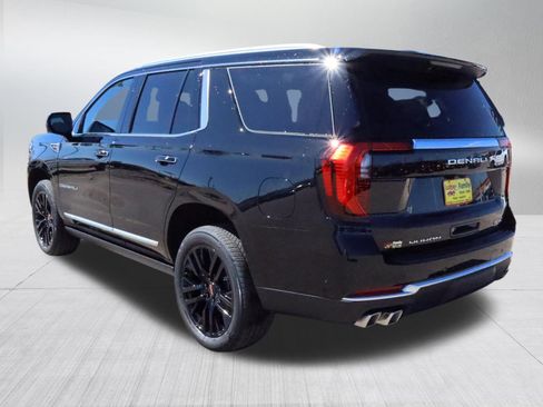New 2026 GMC Yukon Denali w/ Sun & Power Step Package AWD/4WD image 5
