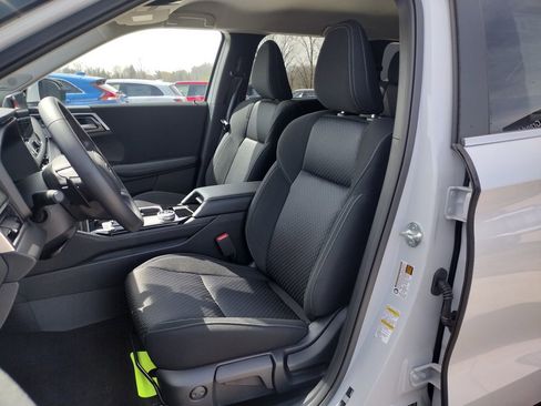 New 2026 Mitsubishi Outlander ES image 7