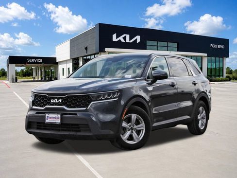Used 2022 Kia Sorento LX FWD image 1