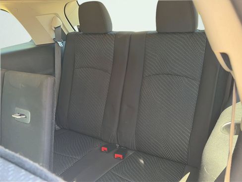 Used 2018 Dodge Journey SE w/ Connectivity Group FWD image 12
