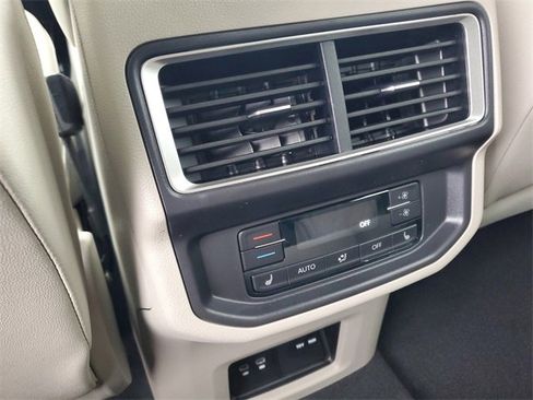 New 2025 Volkswagen Atlas SEL Premium R-Line image 13