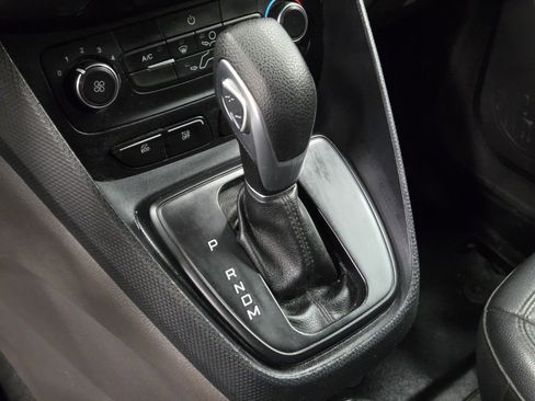 Used 2021 Ford Transit Connect XL image 16