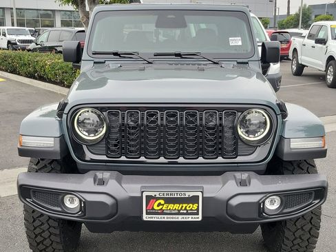 New 2026 Jeep Gladiator Willys AWD/4WD image 22