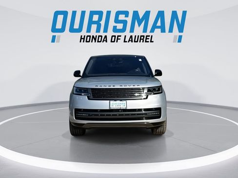 Used 2023 Land Rover Range Rover SE AWD/4WD image 3