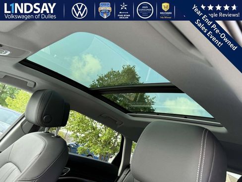 Used 2022 Audi e-tron Premium image 14