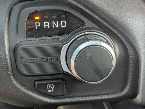 Used 2025 RAM 1500 Big Horn RWD image 27