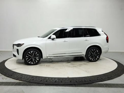Used 2026 Volvo XC90 B6 Ultra w/ Protection Package AWD/4WD image 5