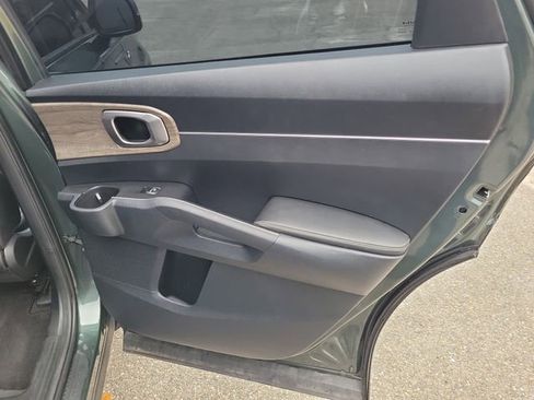 Used 2023 Kia Sorento X-Line EX image 36