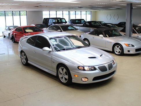 Used 2005 Pontiac GTO RWD image 11