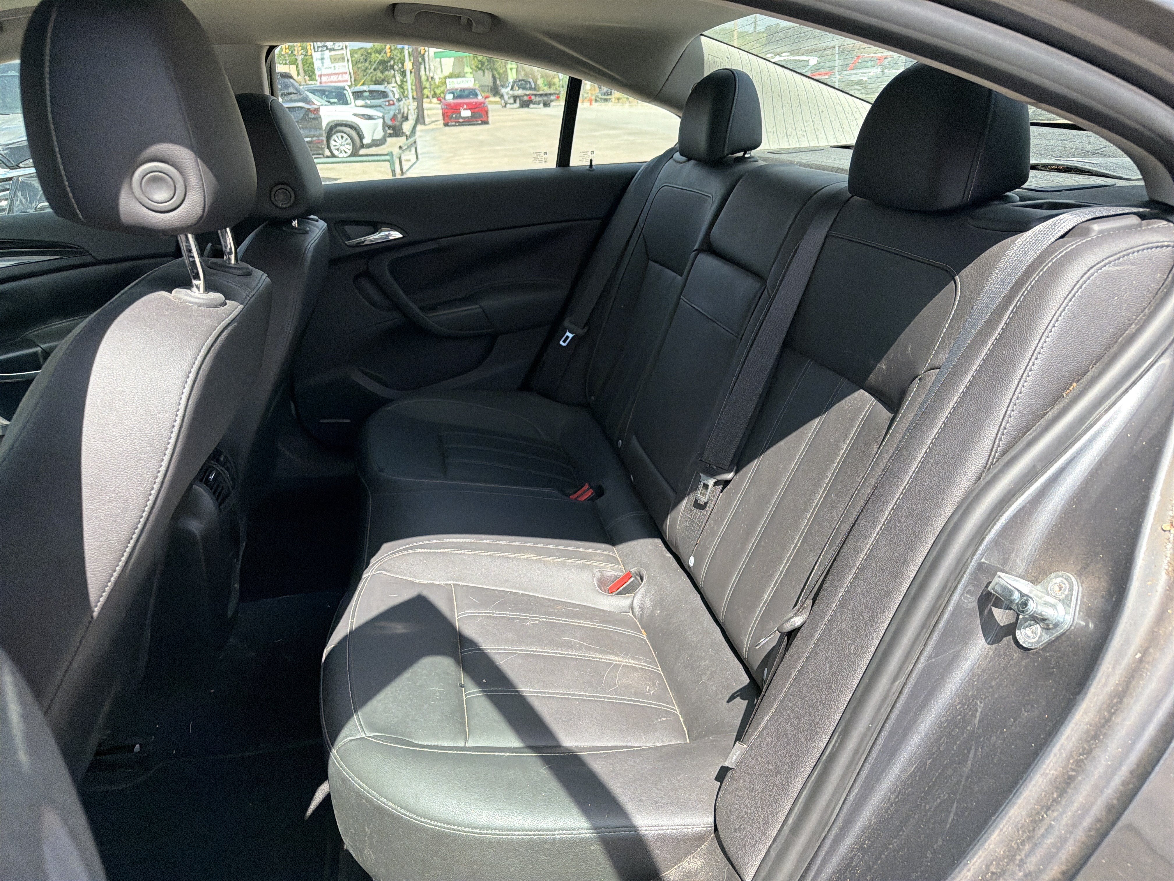 Used 2011 Buick Regal CXL w/ RL6 Preferred Equipment Group FWD image 10