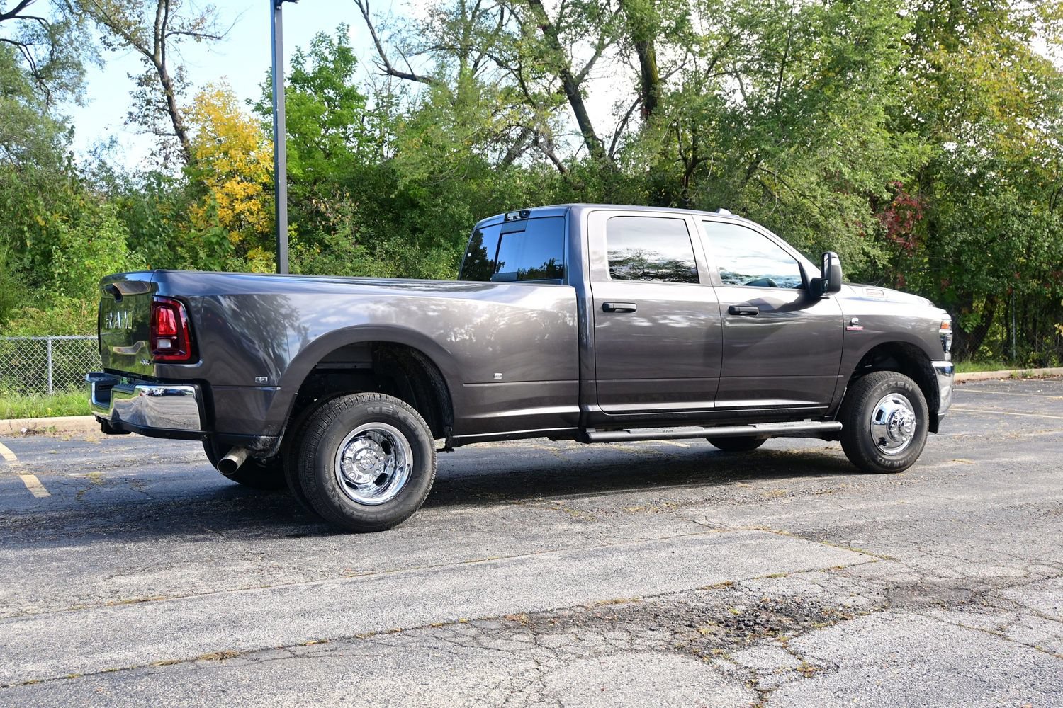 New 2027 RAM 3500 Tradesman AWD/4WD image 17