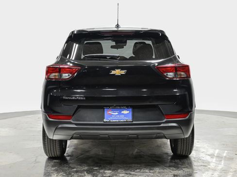 Used 2025 Chevrolet TrailBlazer LS w/ LS Convenience Package FWD image 5