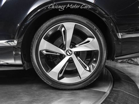 Used 2017 Bentley Bentayga AWD/4WD image 64