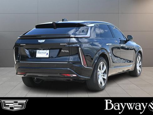 Certified 2024 Cadillac Lyriq Tech AWD/4WD image 5
