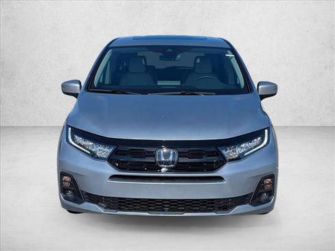 New 2026 Honda Odyssey Touring image 2