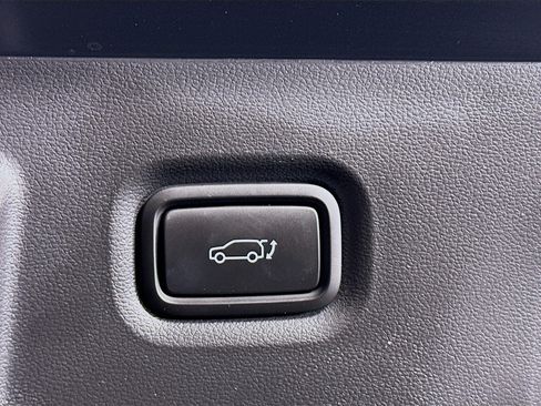 Used 2024 Hyundai Ioniq 5 SEL image 28