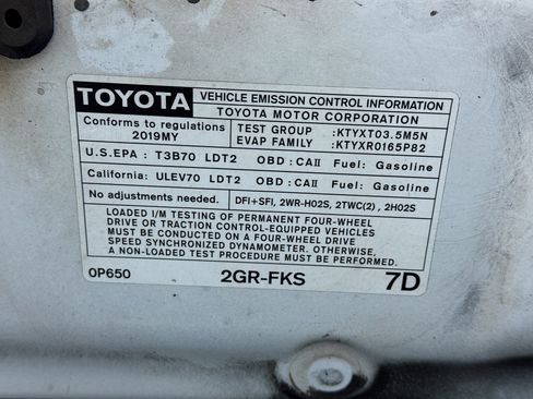 Used 2019 Toyota Tacoma TRD Off-Road w/ Technology Package image 19