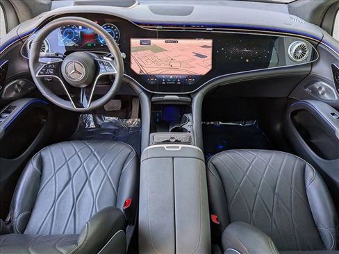 Used 2023 Mercedes-Benz EQS 580 4MATIC SUV image 19