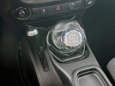 Used 2012 Jeep Wrangler Unlimited Sport AWD/4WD image 16