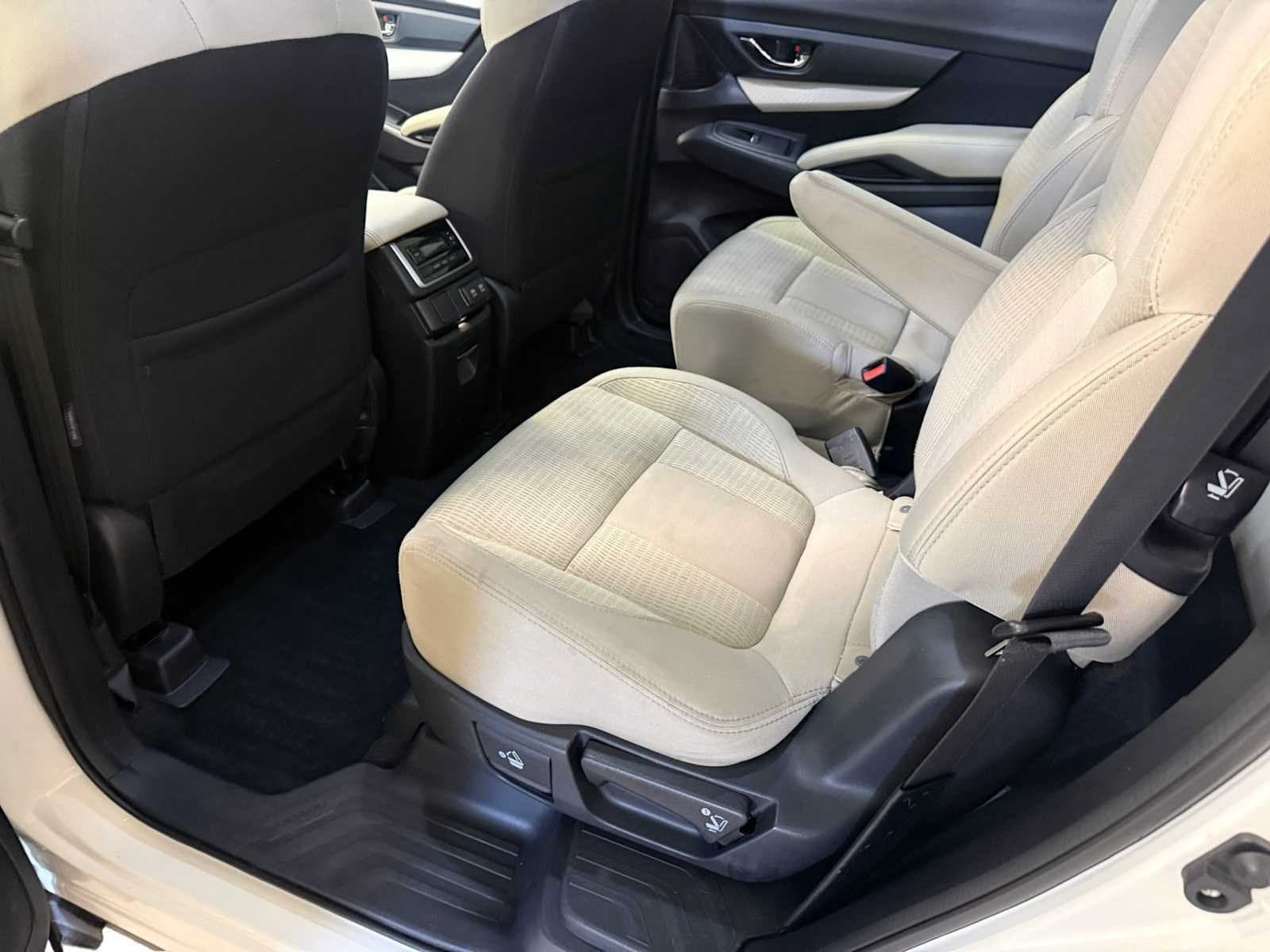 Used 2020 Subaru Ascent Premium w/ Convenience Package AWD/4WD image 22