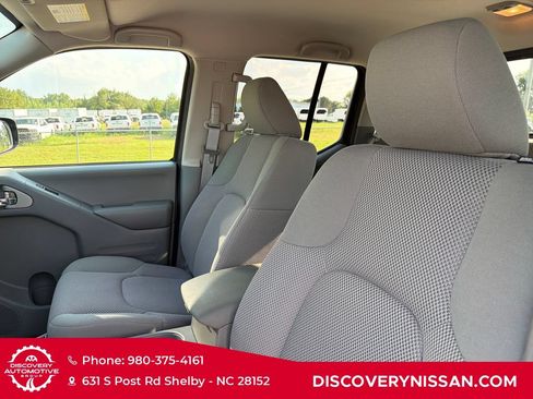 Certified 2021 Nissan Frontier SV RWD image 17