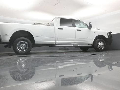 Used 2024 RAM 3500 Big Horn AWD/4WD image 48