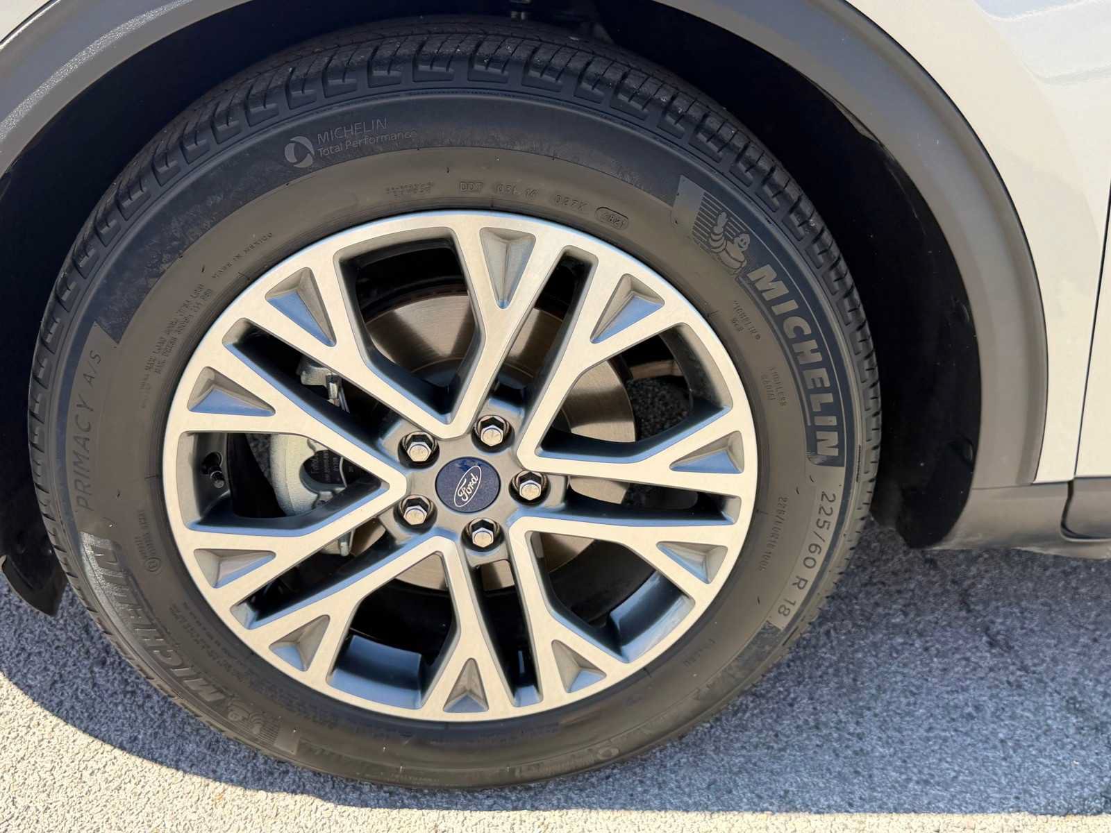 Used 2022 Ford Escape SEL w/ Technology Package FWD image 35