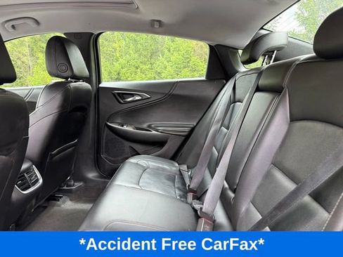 Used 2018 Chevrolet Malibu Premier w/ Premier True North Edition FWD image 7