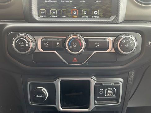 Used 2018 Jeep Wrangler Unlimited Sport AWD/4WD image 22