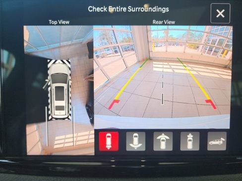 New 2025 Chrysler Pacifica Limited FWD image 39