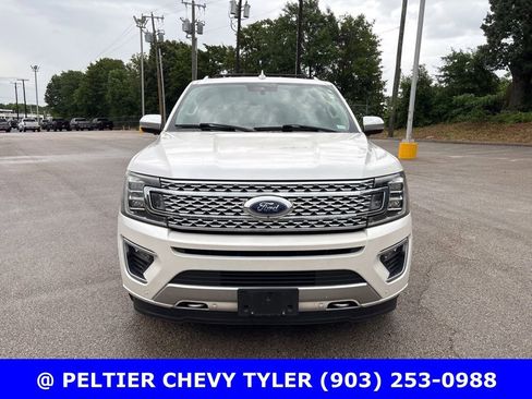 Used 2019 Ford Expedition Platinum AWD/4WD image 2