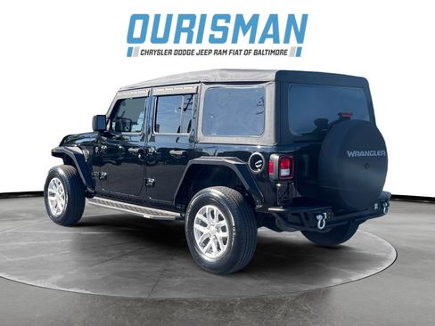 Used 2023 Jeep Wrangler Unlimited Sport AWD/4WD image 4