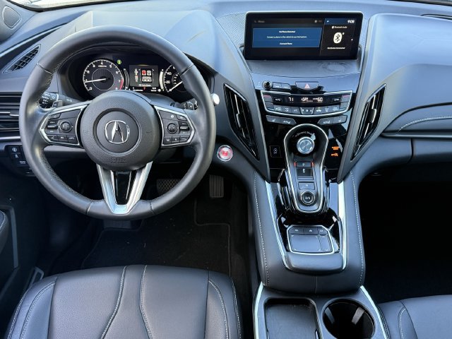 Used 2025 Acura RDX SH-AWD image 11