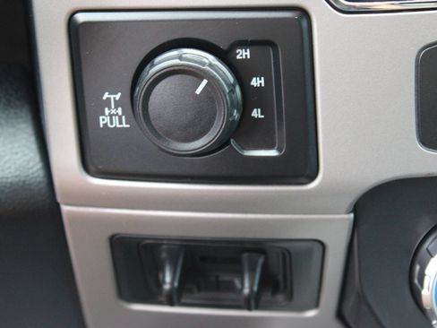 Used 2022 Ford F250 Lariat w/ Lariat Ultimate Package AWD/4WD image 19