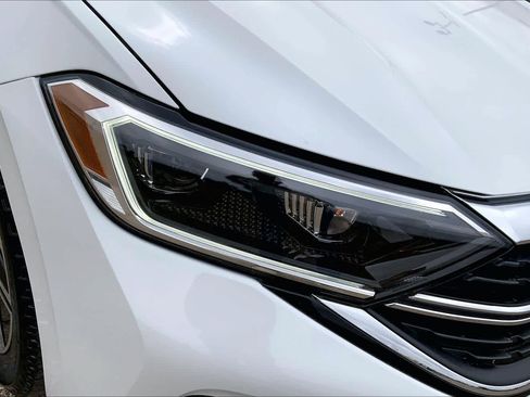 Used 2024 Volkswagen Jetta SEL image 28