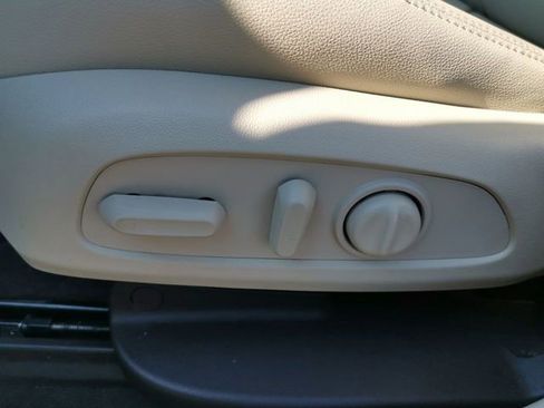 Used 2019 GMC Acadia Denali w/ LPO, Floor Liner Package image 6