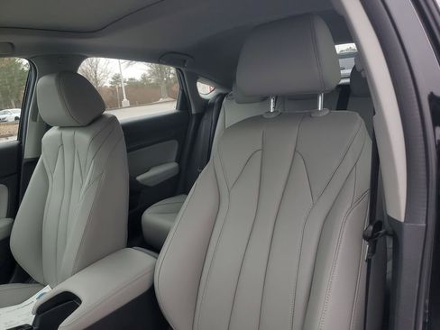 Certified 2025 Acura Integra Base image 15