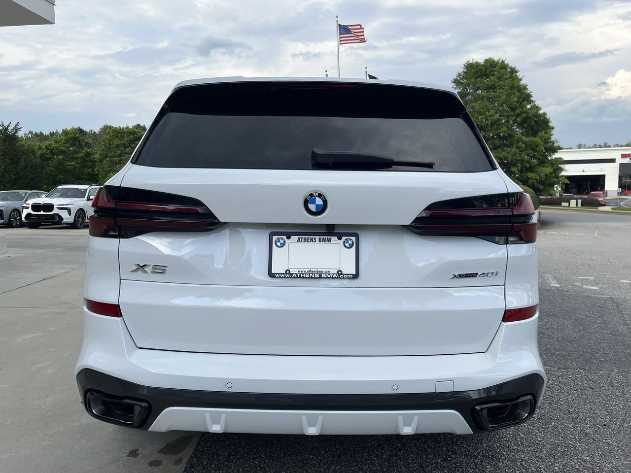 Used 2026 BMW X5 xDrive40i w/ M Sport Package AWD/4WD image 12
