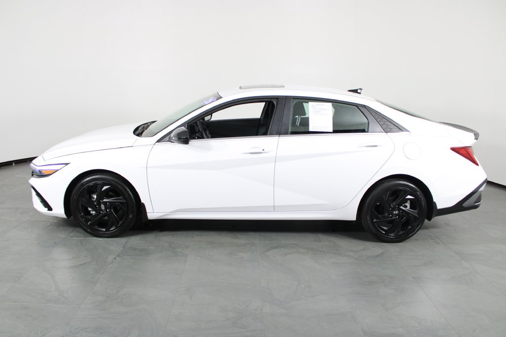 Certified 2026 Hyundai Elantra SEL Sport Premium FWD image 14