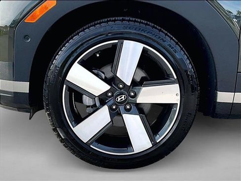 Used 2024 Hyundai Santa Fe Limited FWD image 10