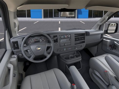 New 2025 Chevrolet Express 3500 Work Van w/ Power Convenience Package image 15