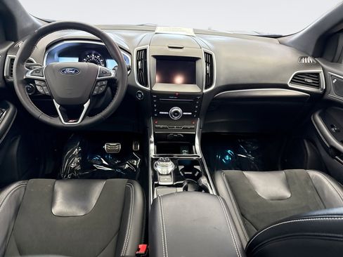 Used 2019 Ford Edge ST w/ Cold Weather Package AWD/4WD image 14