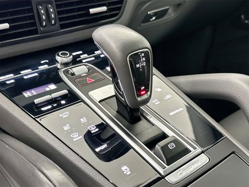 Certified 2019 Porsche Cayenne image 34