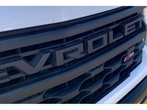 Used 2024 Chevrolet Silverado 1500 Custom Trail Boss AWD/4WD image 31
