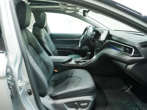 Certified 2021 Toyota Camry XSE FWD image 11