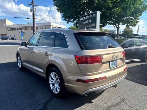 Used 2019 Audi Q7 3.0T Premium image 4