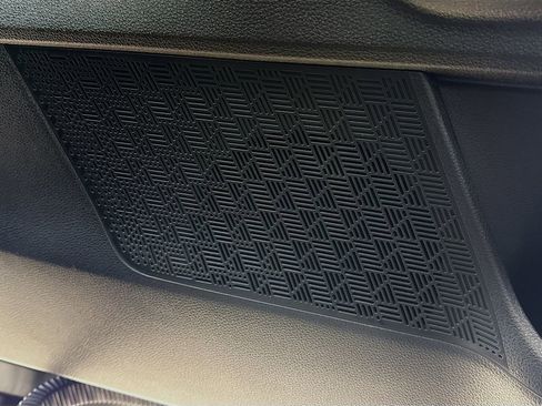 New 2026 Kia Carnival SX FWD image 31