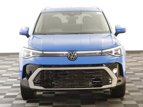 New 2026 Volkswagen Taos SEL image 22